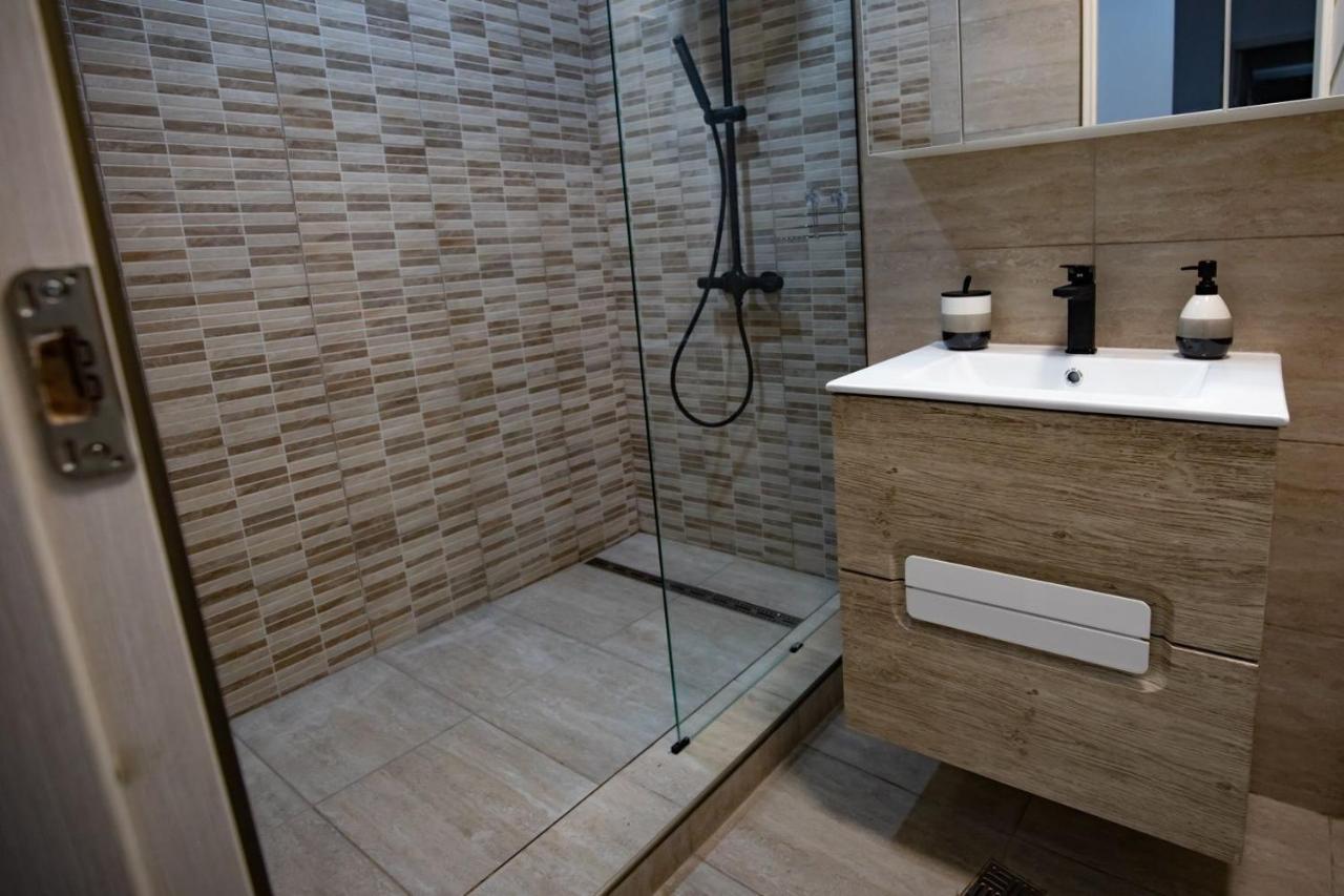 Apartament Natalia Тыргу-Окна Экстерьер фото